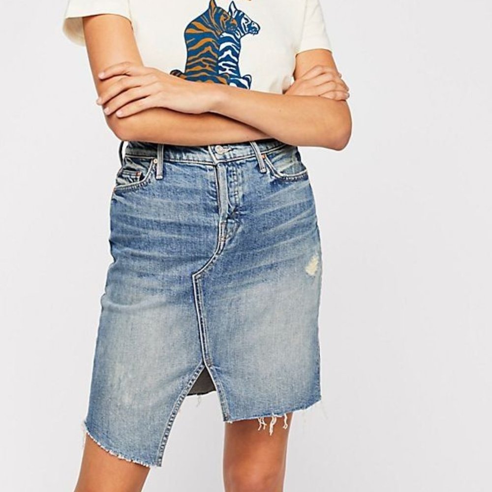 Mother The Tomcat Slide Mini Fray Skirt